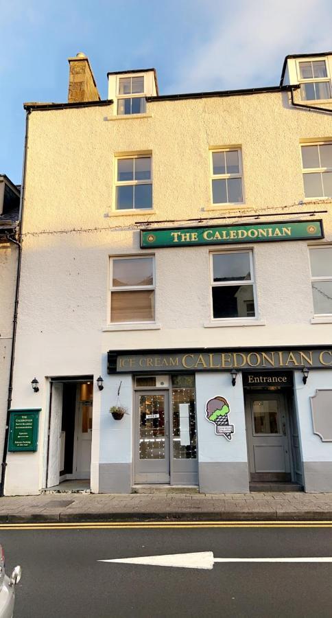 The Caledonian Hotel Portree Exterior photo